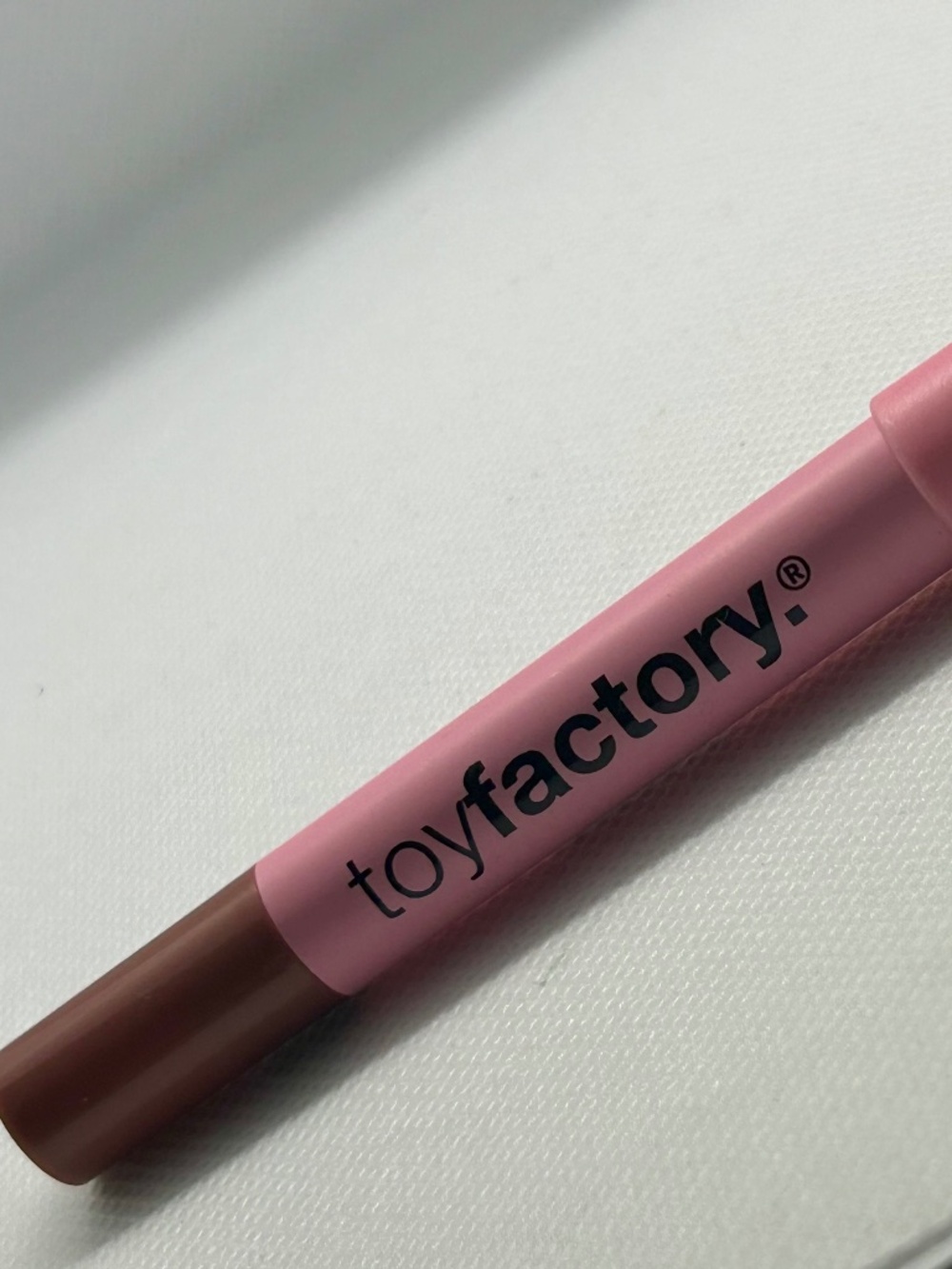 Toyfactory CliqueStick Eye Shadow Crayon in Fantasy